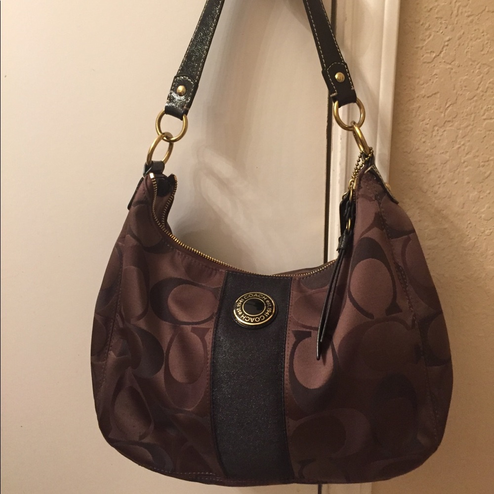 Hobo style Coach